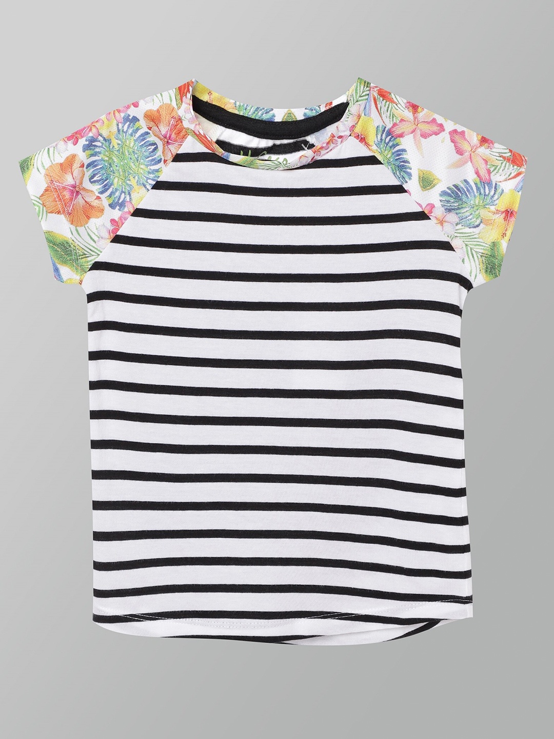 

UrGear Girls Multicoloured Striped T-shirt, Multi