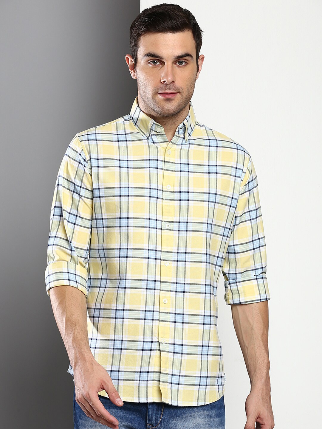 

Dennis Lingo Men Yellow Slim Fit Checked Casual Shirt