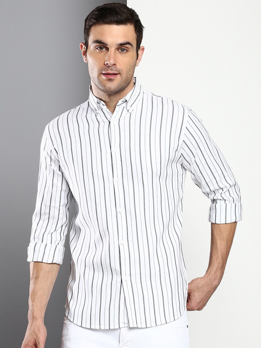 

Dennis Lingo Men White Slim Fit Striped Casual Shirt