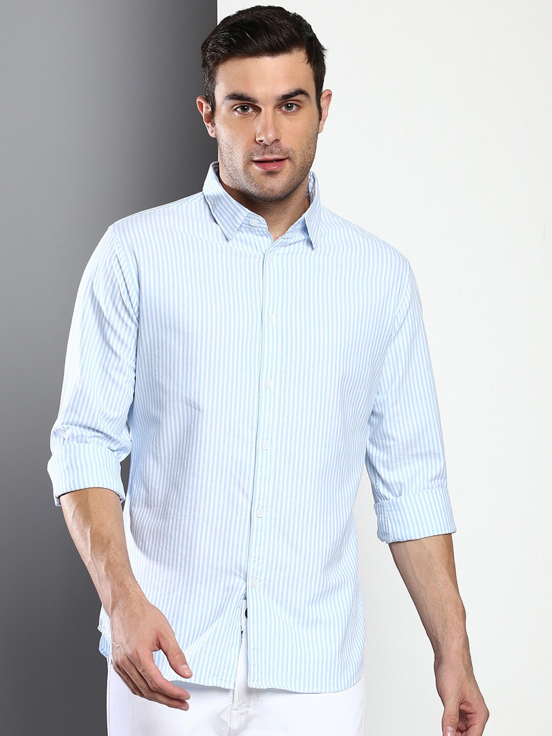 

Dennis Lingo Men Blue Slim Fit Striped Casual Shirt