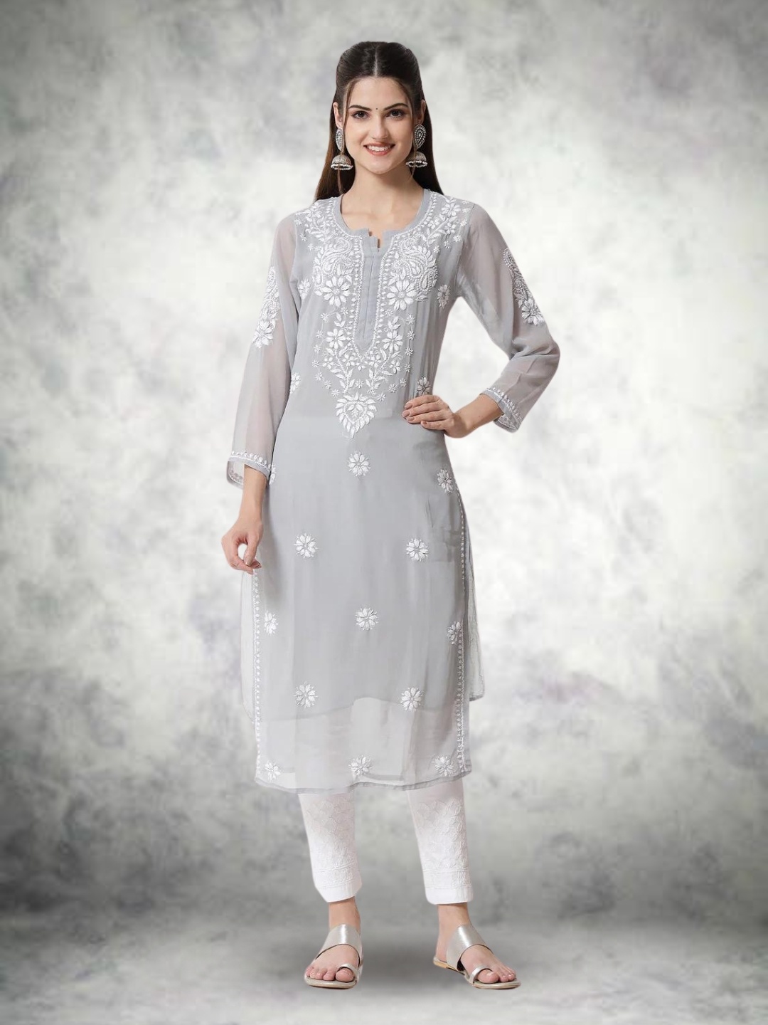 

PARAMOUNT CHIKAN Women Grey Chikankari Round Neck Georgette kurta