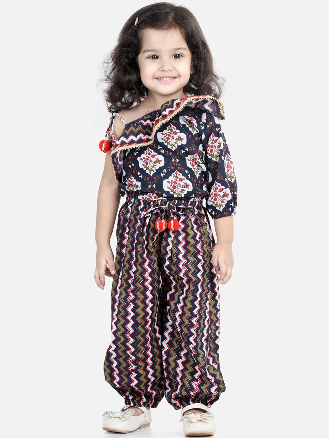 

BownBee Girls Black & White Pure Cotton Ruffle Printed Top With Harem Dhoti Pant