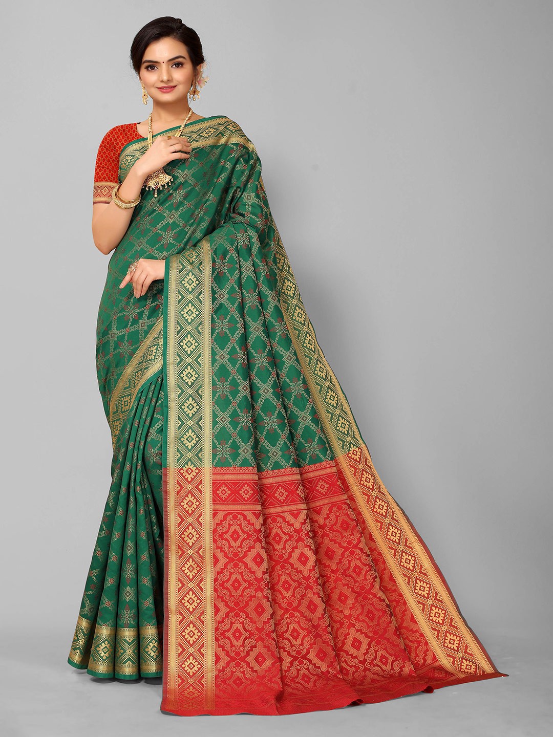 

Mitera Green & Red Woven Design Silk Blend Kanjeevaram Saree