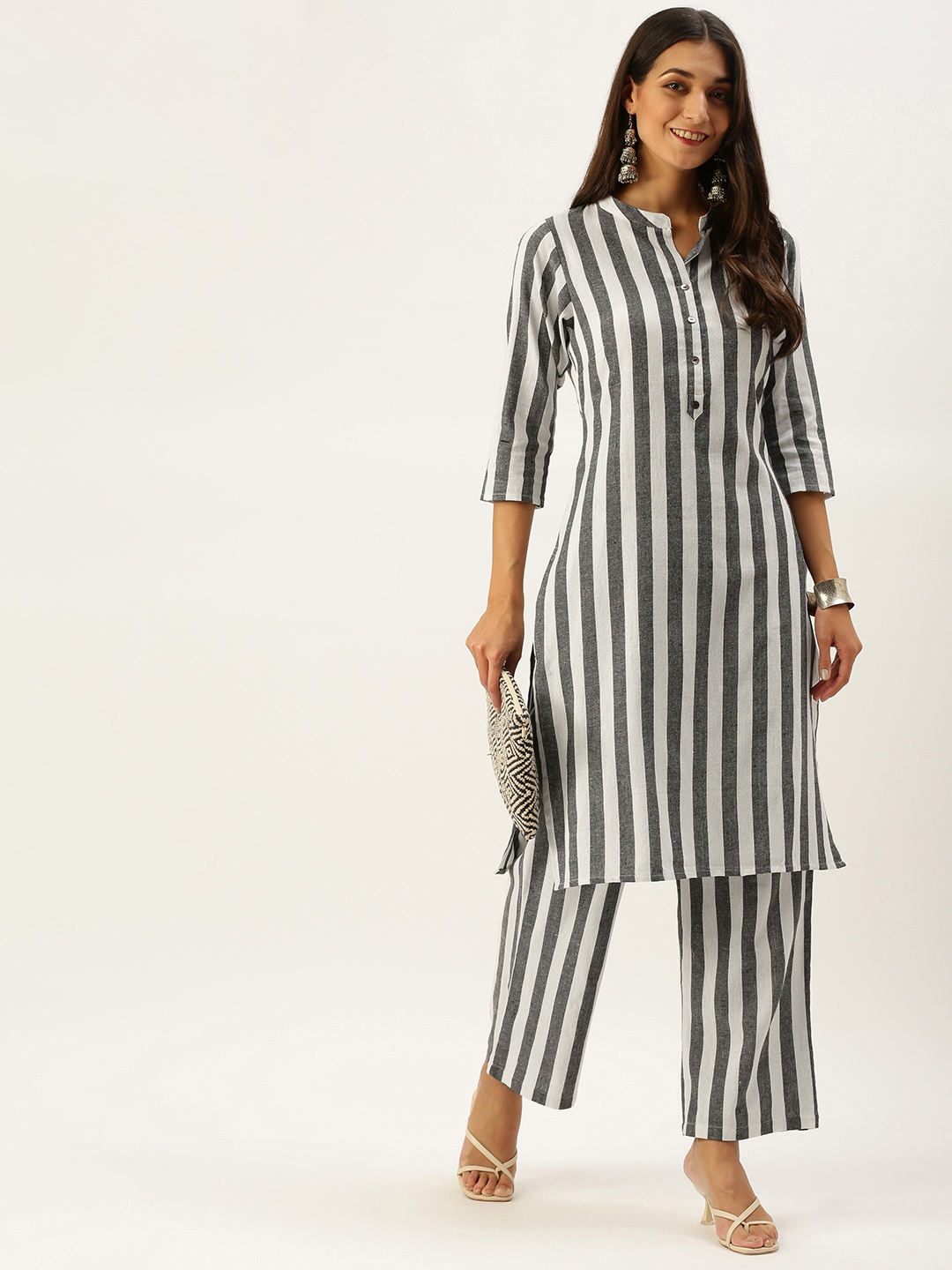 

Vedic Women White Striped Pure Cotton Kurta with Palazzos
