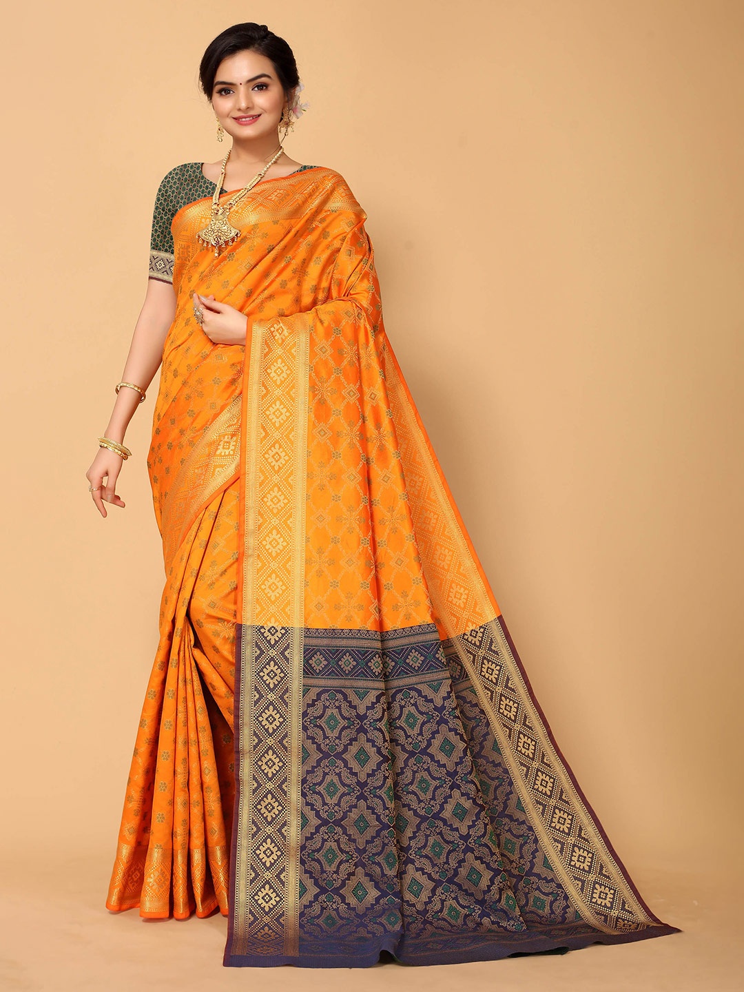 

Sangria Women Orange Sarees