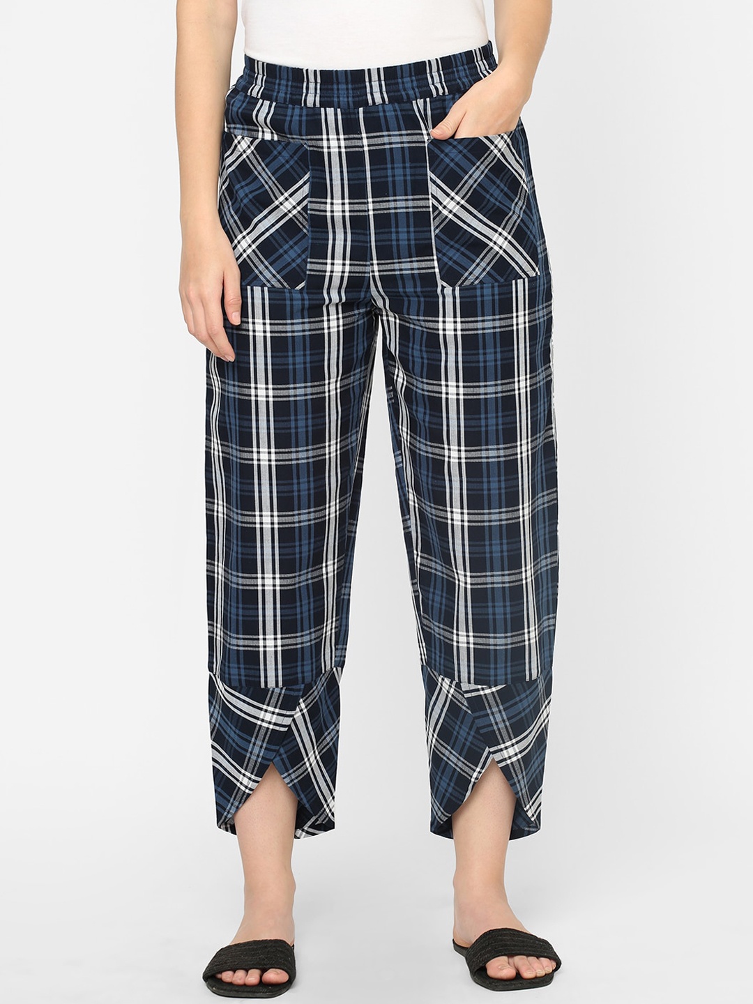

Mystere Paris Women Navy Blue & White Checked Cotton Lounge Pants