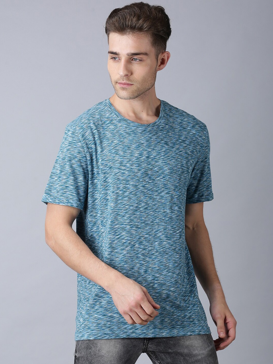 

UrGear Men Green Printed Raw Edge T-shirt
