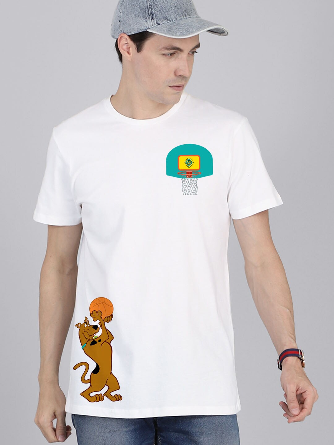 

Free Authority Men White & Brown Printed Pure Cotton Tshirts