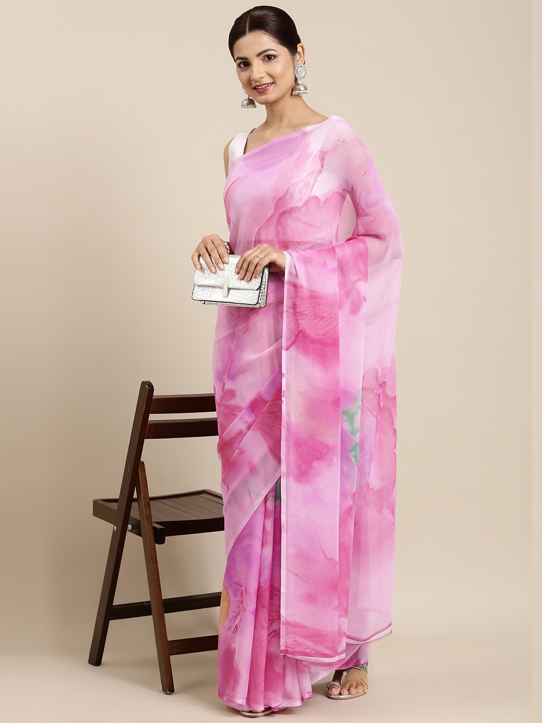 

PERFECTBLUE Pink Floral Printed Saree