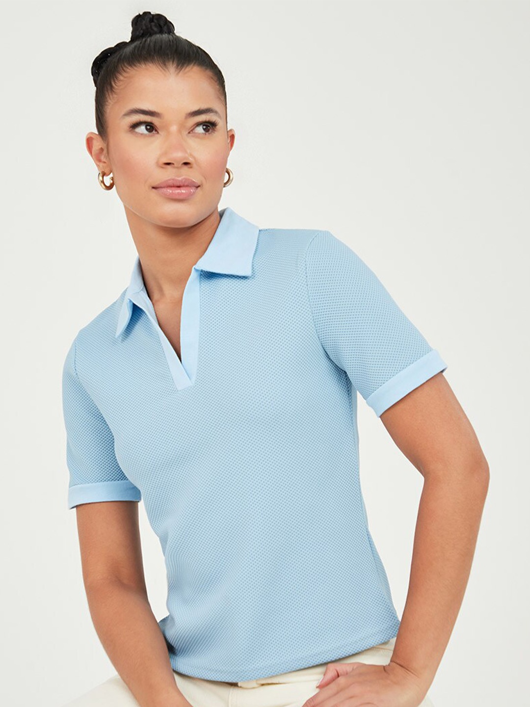 

Styli Blue Short Sleeves Textured Knit Polo T-shirt