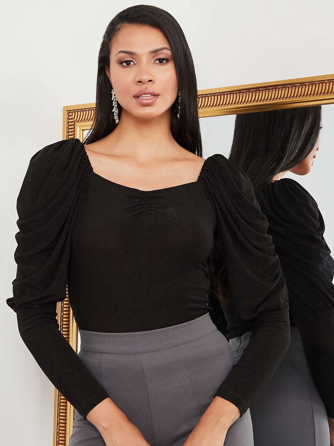 

Styli Black Long Sleeves Sweetheart Neck Knit Top