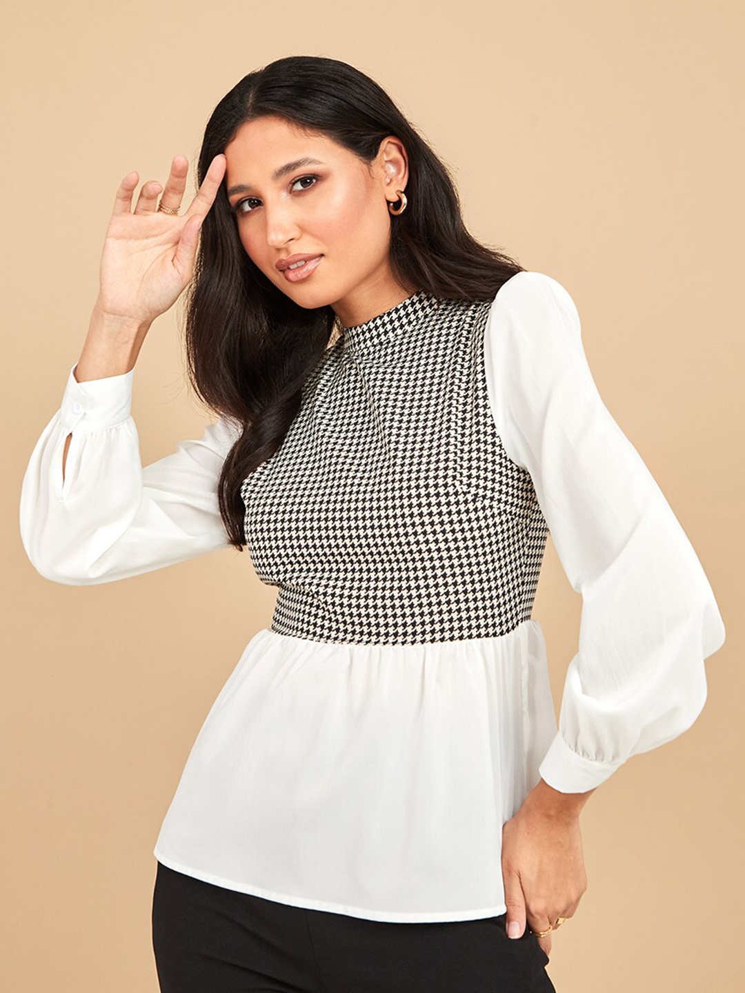 

Styli Multicoloured Long Sleeves High Neck Monochrome Blouse, Multi