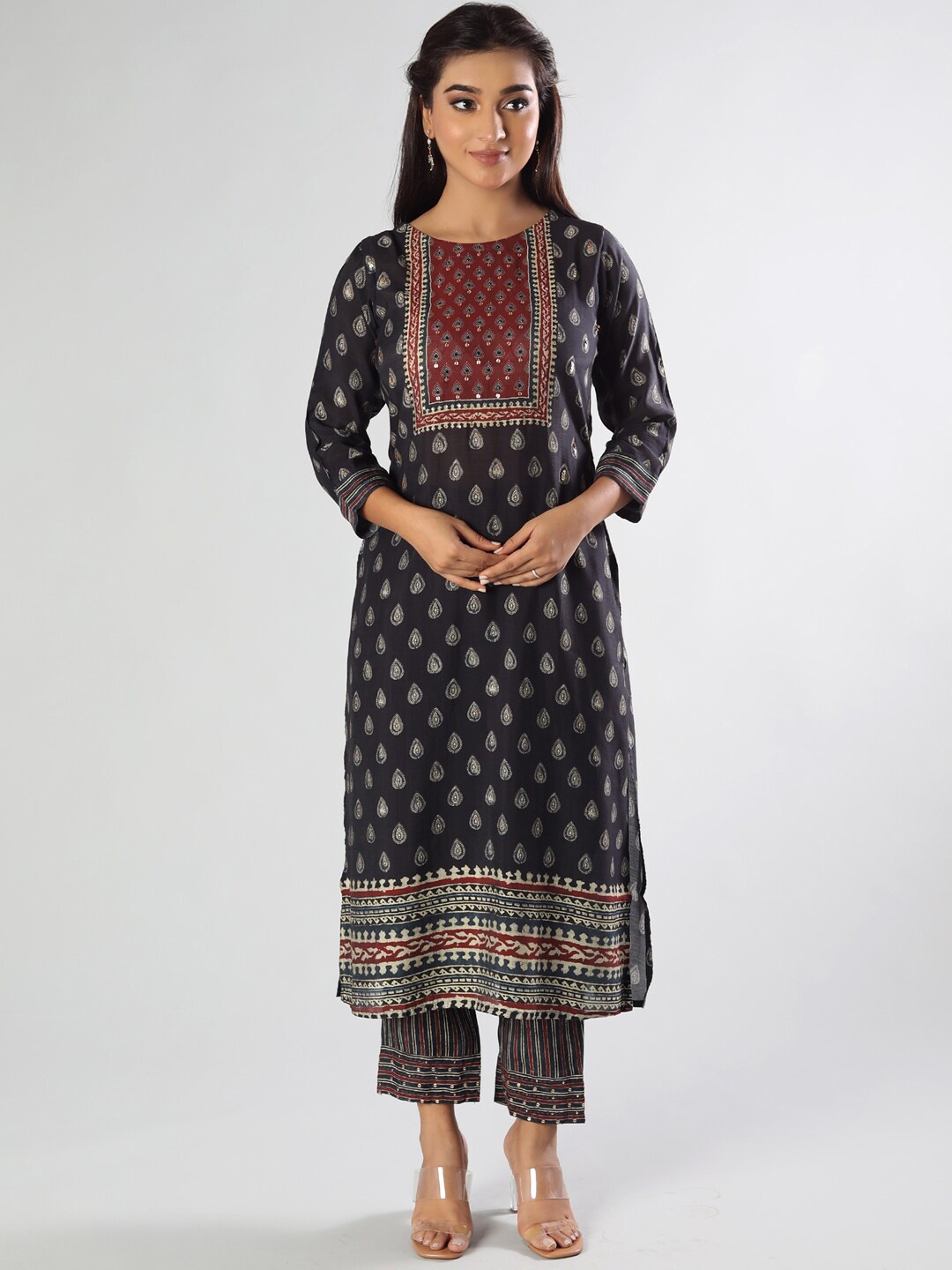 

taruni Women Black Ethnic Motifs Layered Kurti with Trousers