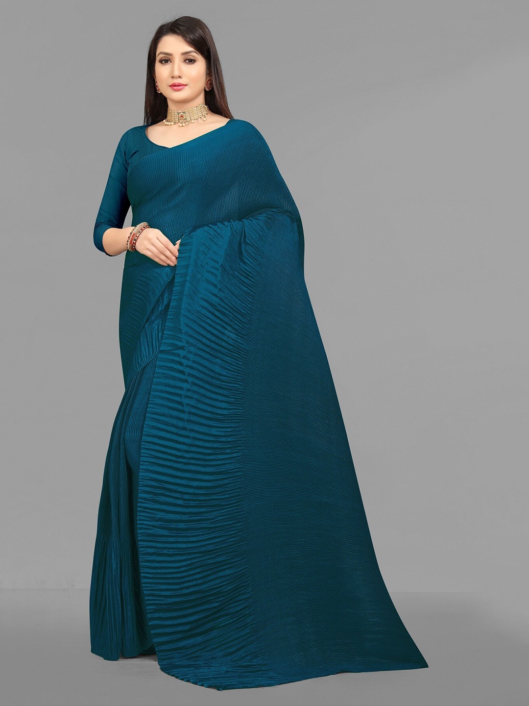 

Hinayat Fashion Blue Silk Blend Mysore Silk Saree