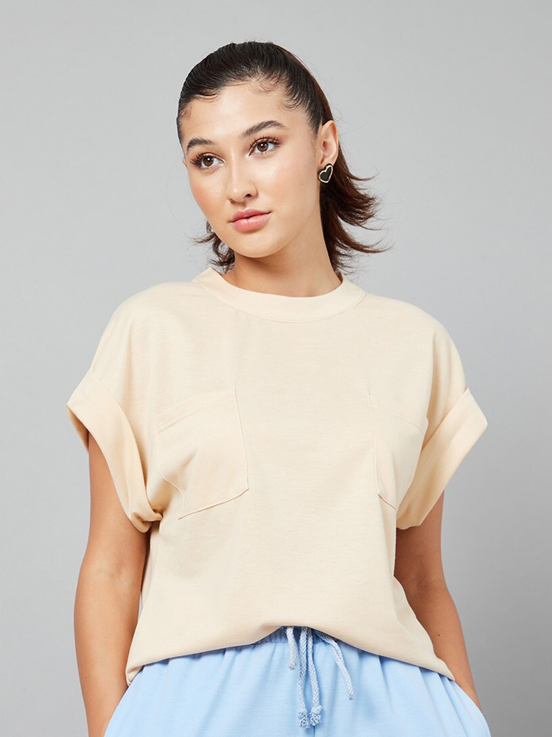 

Styli Beige Wide Shoulder Roll-Up Detail Regular T-shirt