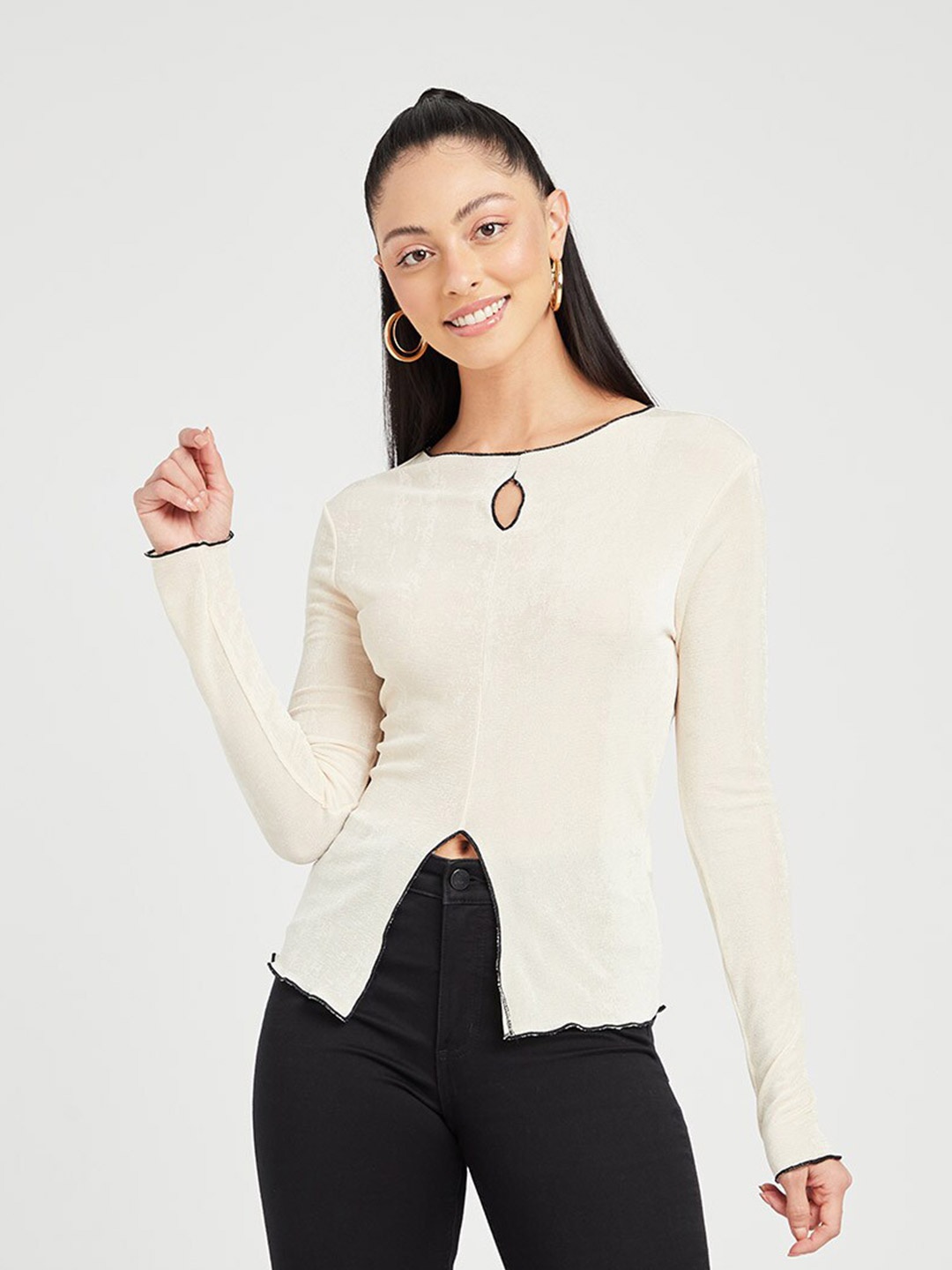 

Styli Cream-Coloured Long Sleeves Keyhole Cutout Knit Top