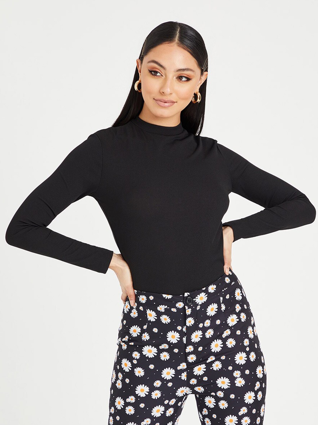 

Styli Women Black Long Sleeves High Neck Fitted Ribbed Regular Length Top