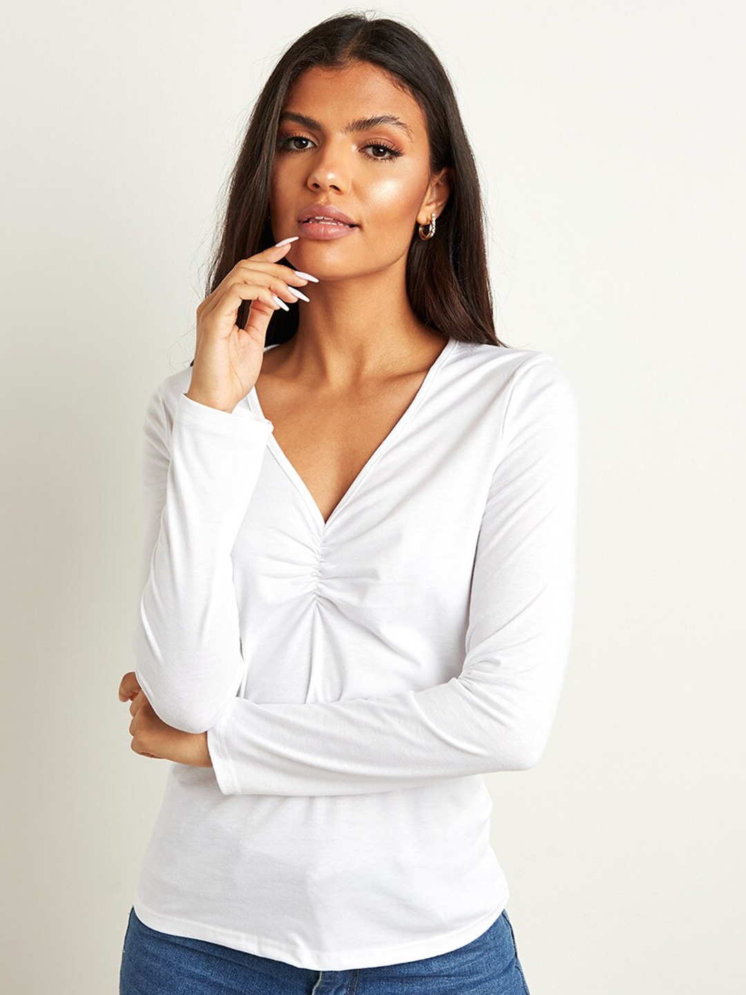

Styli White Solid V Neck Regular Fit T-shirt with Long Sleeves