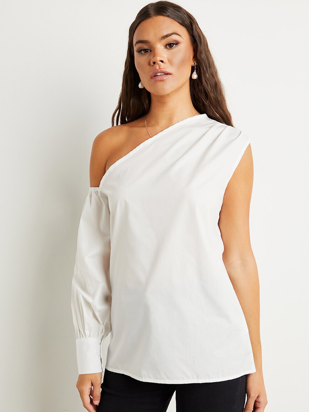 

Styli White Asymmetric One Shoulder Top