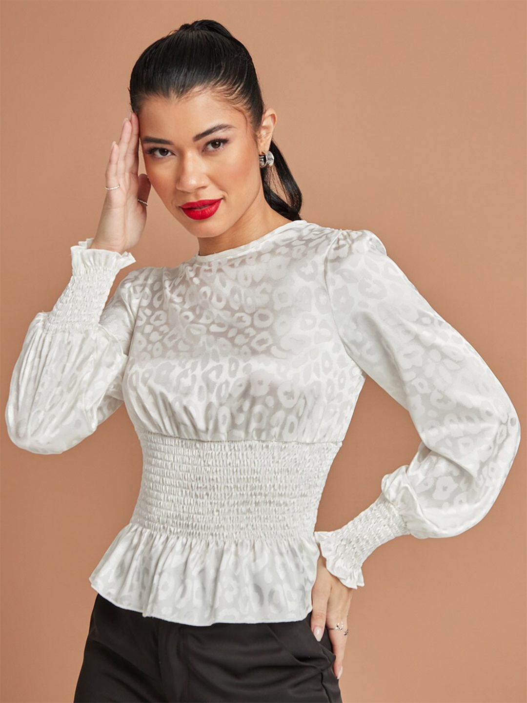 

Styli White Cuffed Sleeves Jacquard Round Neck Shirred Top