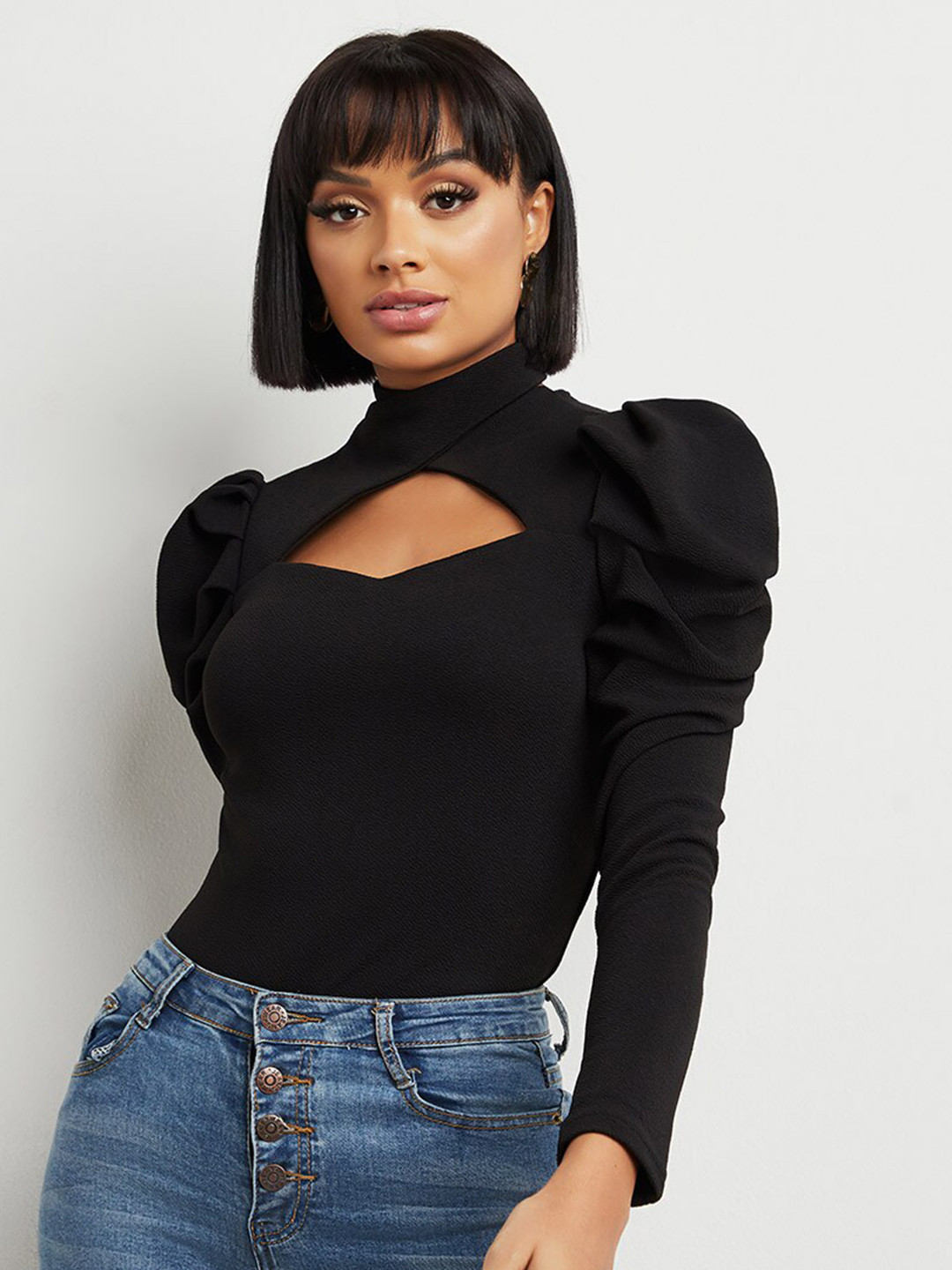 

Styli Black Cut-Out Keyhole Puff Sleeves Bodysuit