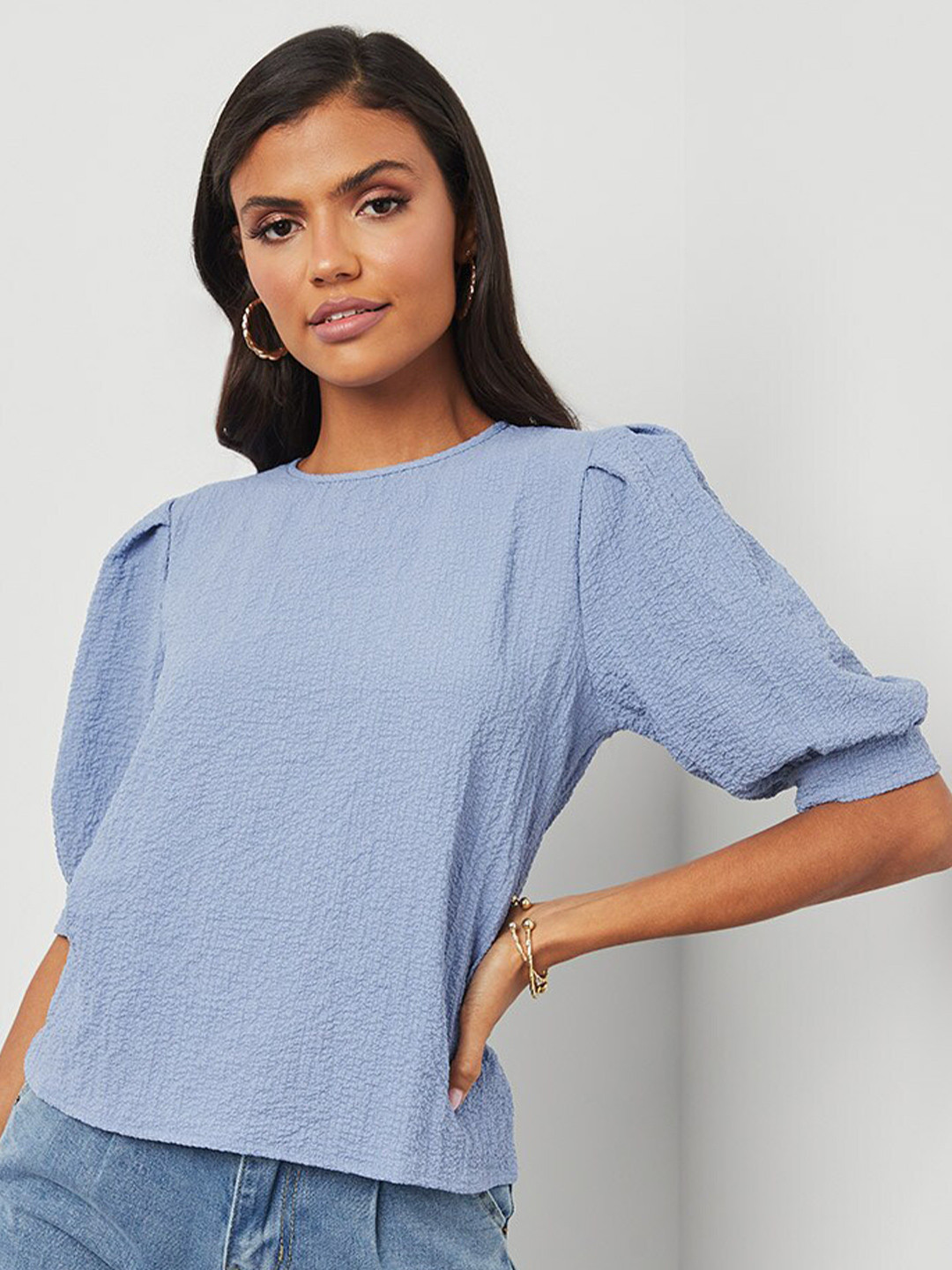 

Styli Blue Short Puff Sleeves Textured Round Neck Top