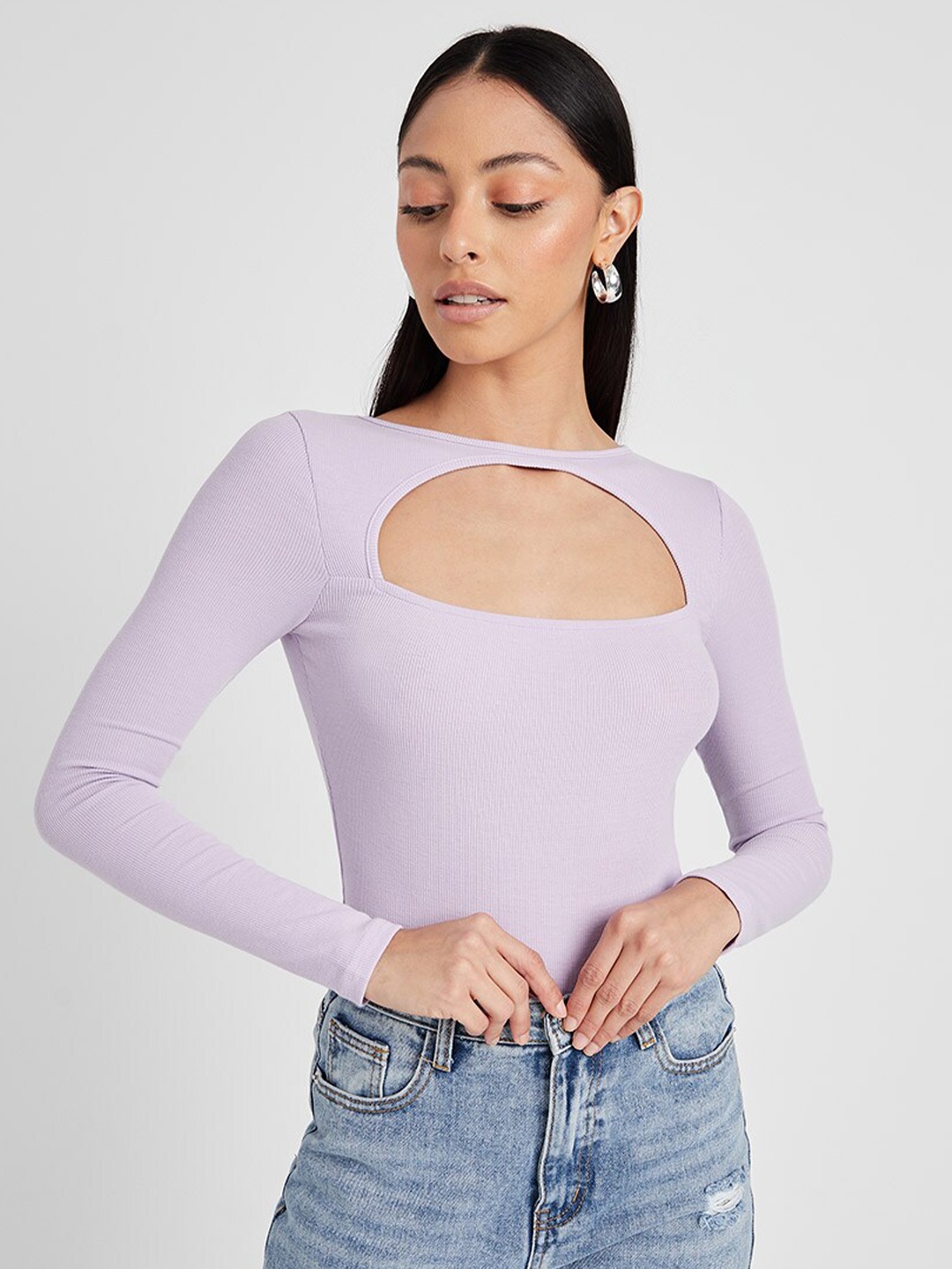 

Styli Lavender Long Sleeves Front Cut-Out Ribbed Fitted Bodysuit