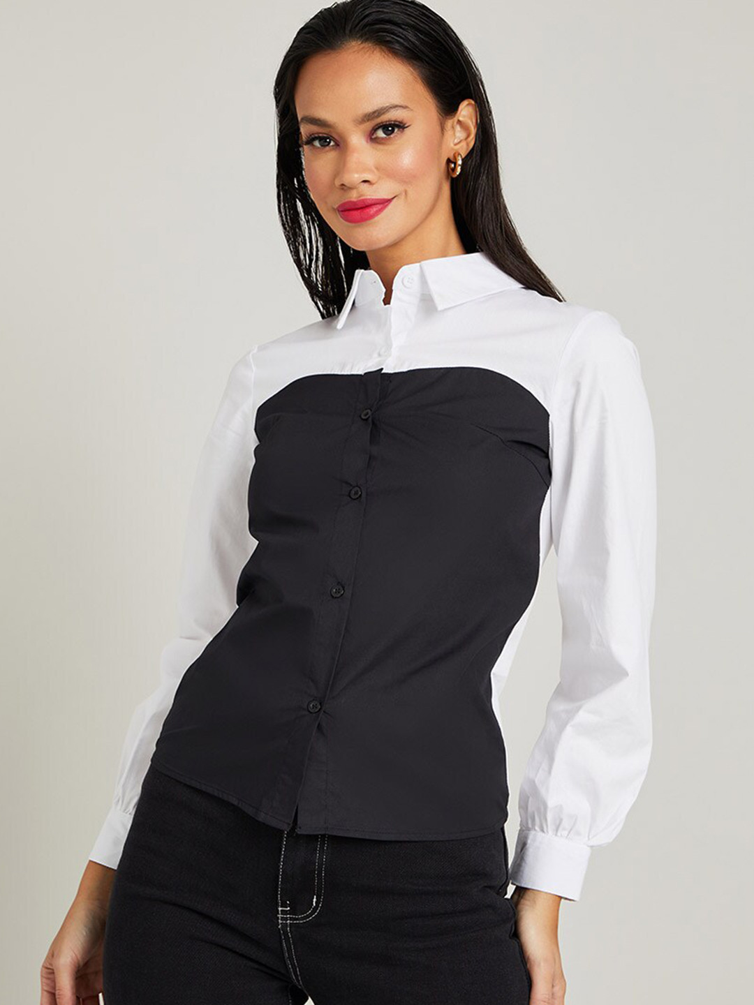 

Styli White Long Sleeves Colorblocked Corset Detail Woven Shirt
