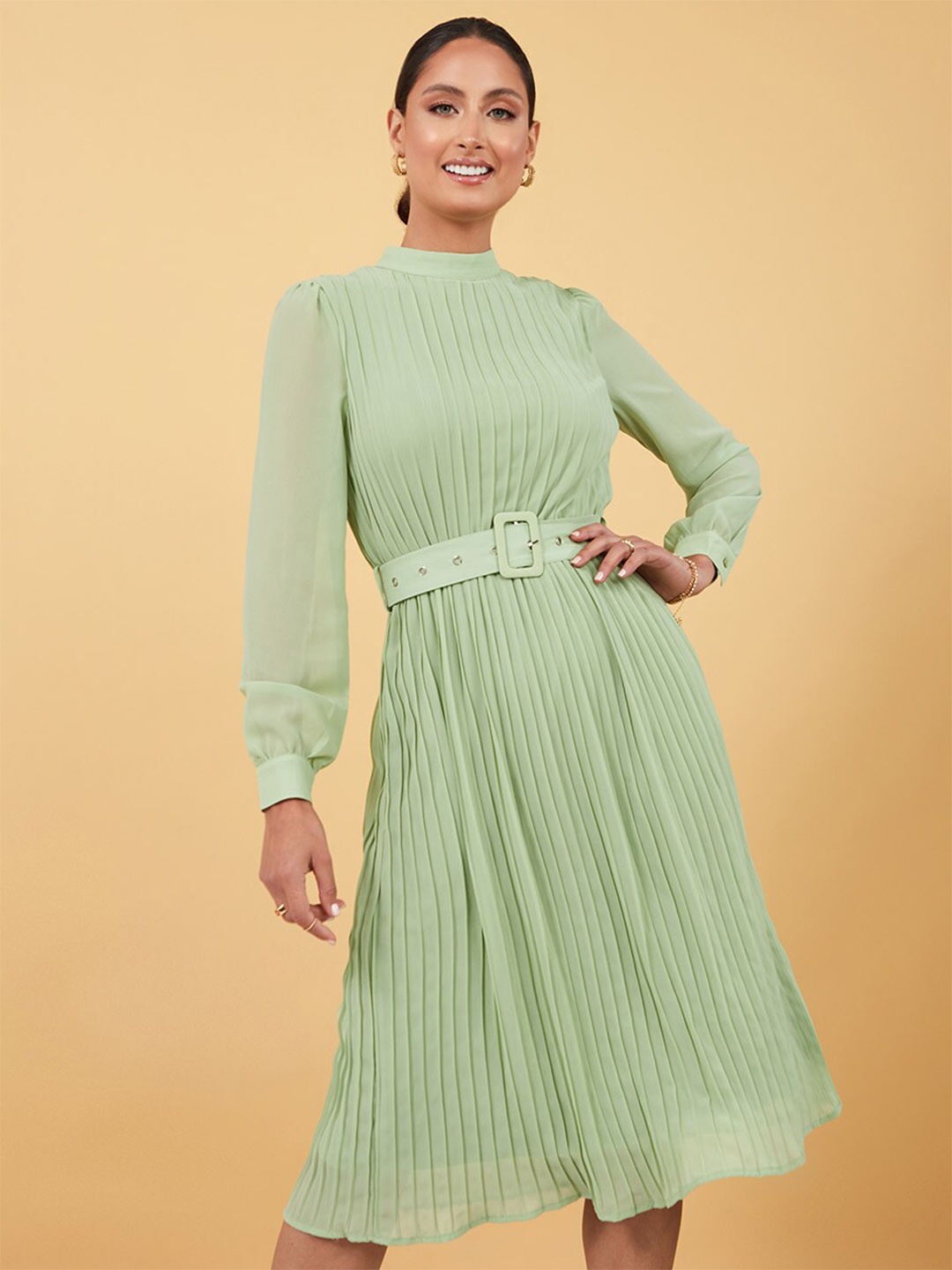 

Styli Women High Neck Pleated A-Line Midi Dress with Belt, Green