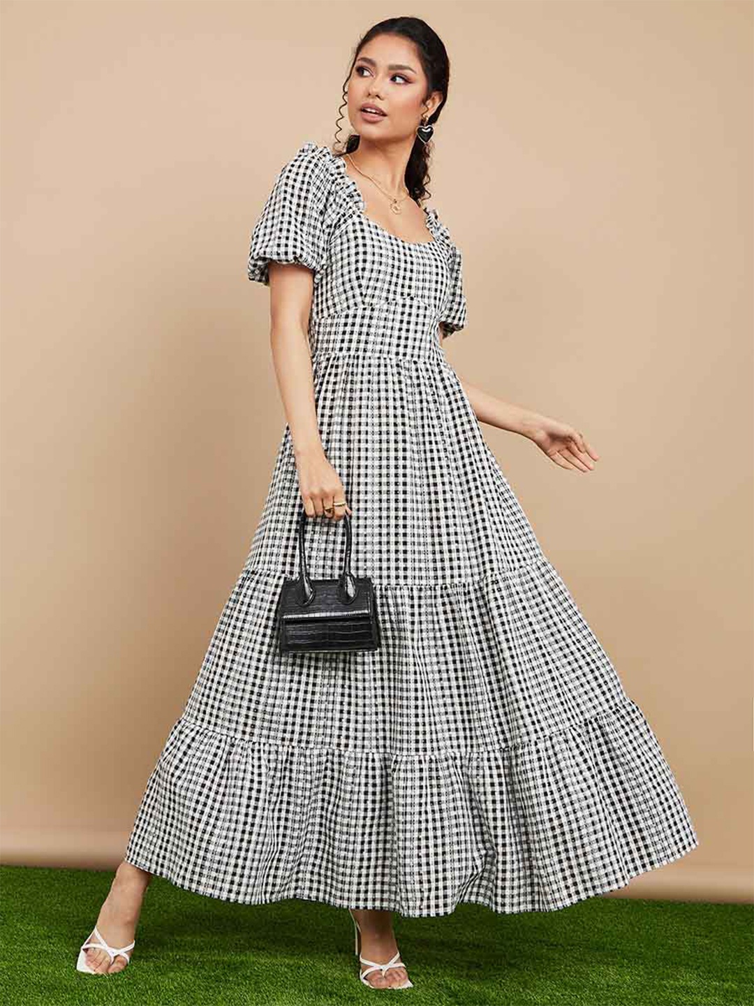 

Styli Black Puff Sleeves Gingham Tiered Maxi Dress with Sweetheart Neck