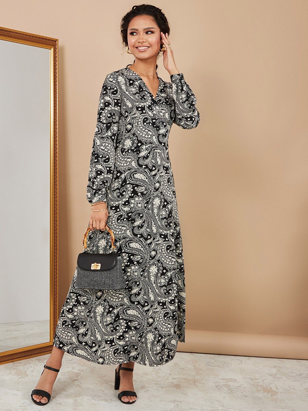 

Styli Black Ethnic Motifs A-Line Maxi Dress