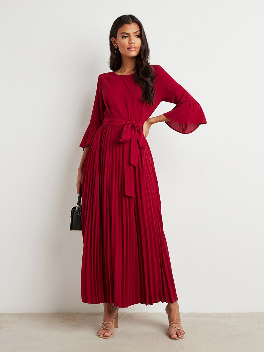 

Styli Burgundy Pleated Flared Sleeves A-Line Maxi Dress