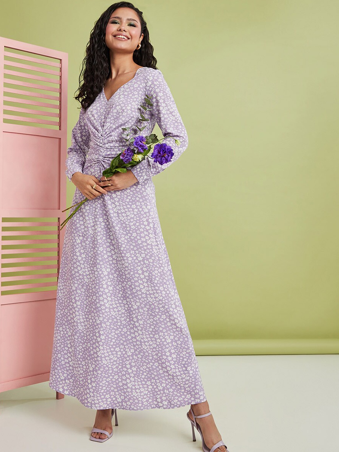 

Styli Lavender Long Sleeves Sweetheart Neck Ditsy Print Maxi Dress