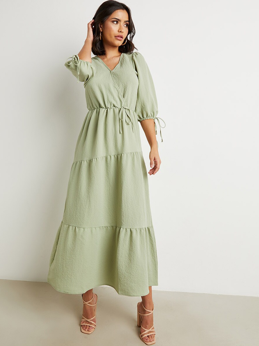 

Styli Textured A-Line Maxi Dress with Self Tie Detail, Green