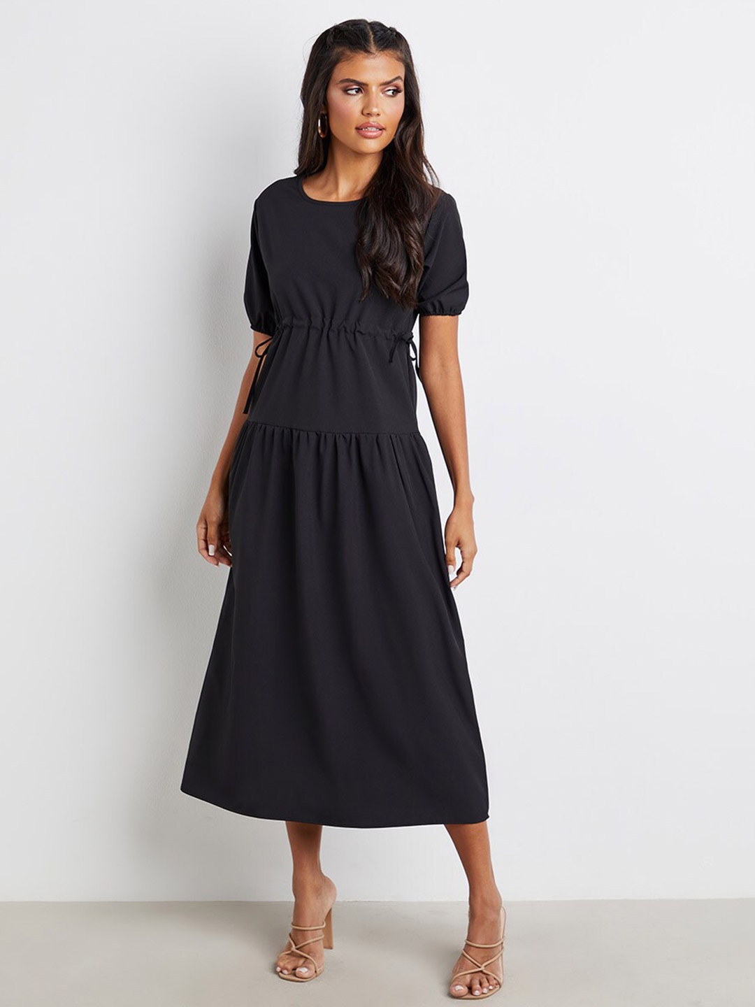 

Styli Black Empire Midi Dress