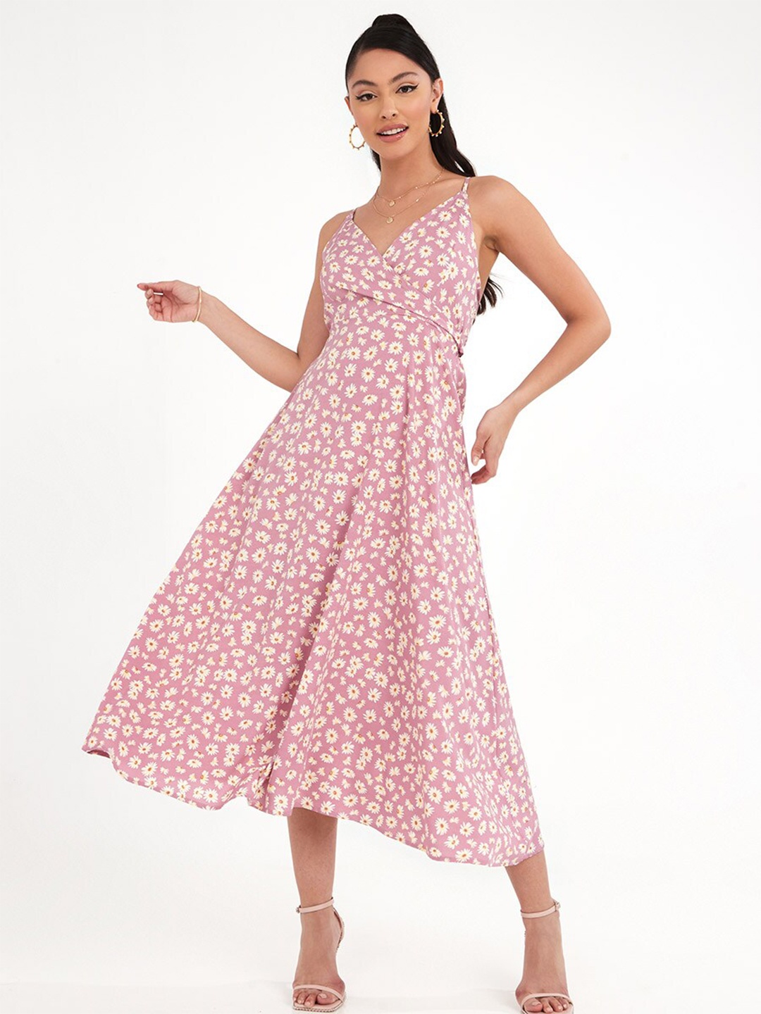 

Styli Pink Strappy Daisy Print A-Line Maxi Dress with Bow Tie Back Detail