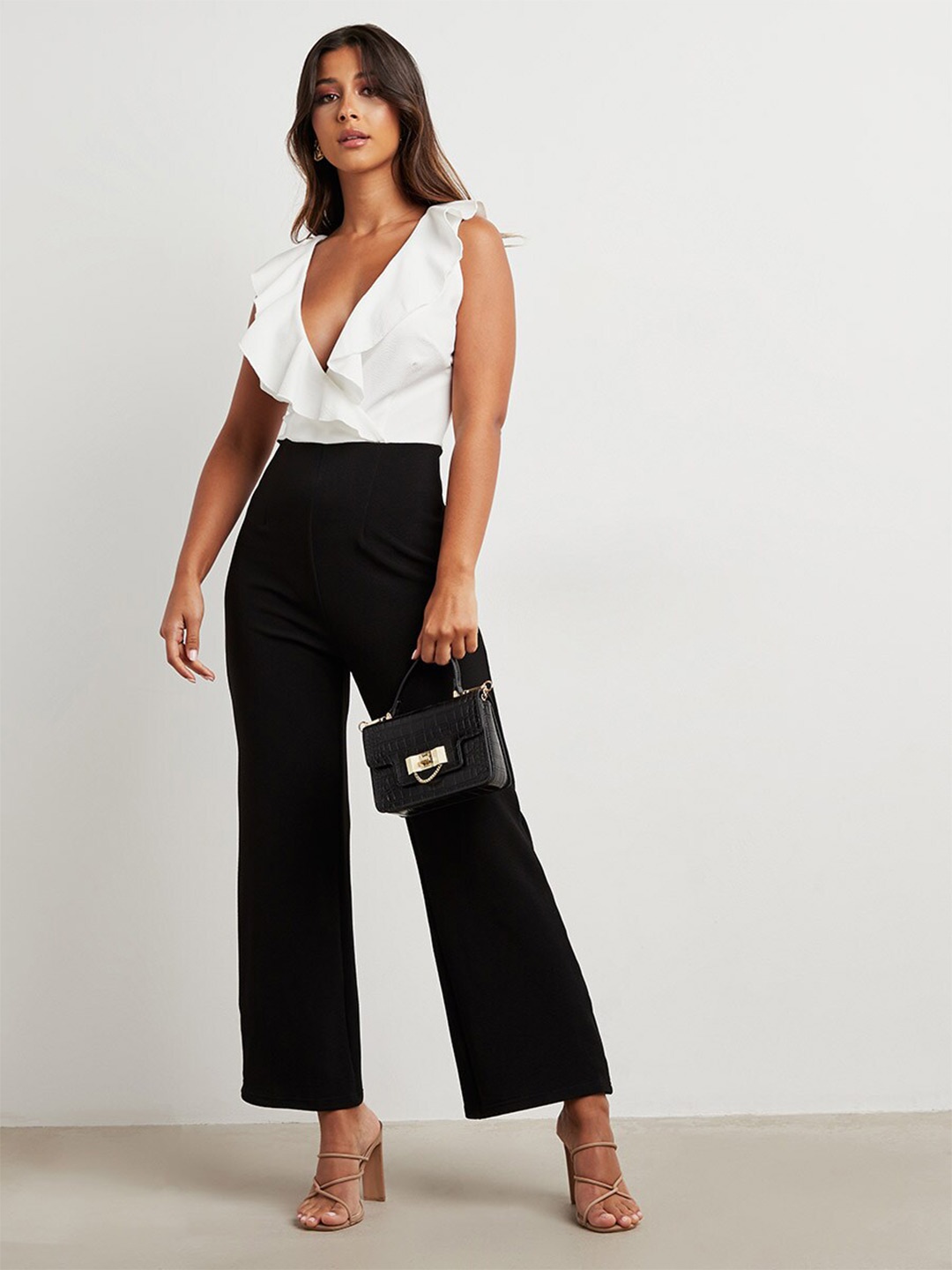 

Styli Cream-Coloured & Black Ruffled Plunge Neck Straight Leg Jumpsuit