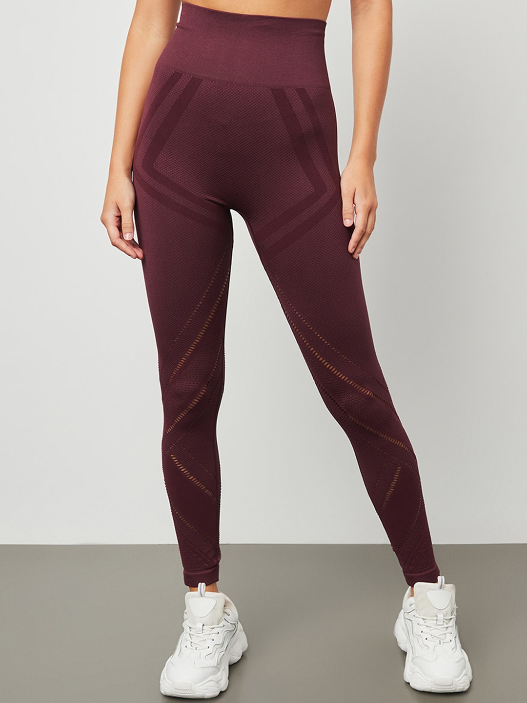 

Styli Women Burgundy Laser Cut Activewear Leggings