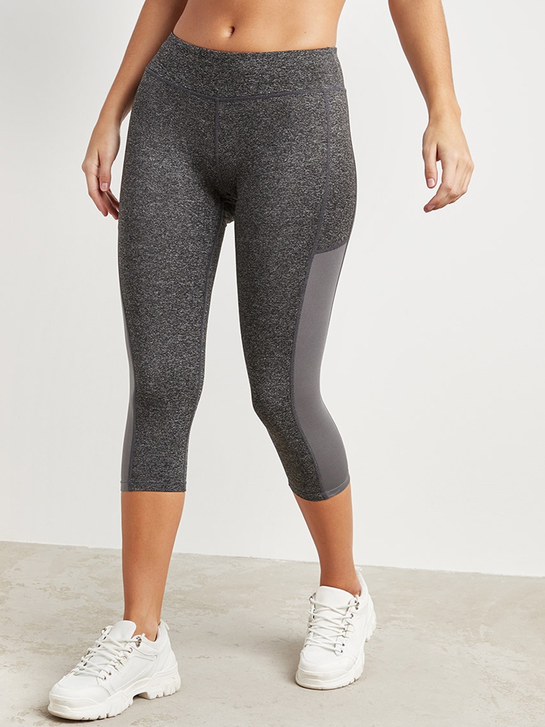 

Styli Grey Melange Side Pocket Melange Crop Activewear Tights