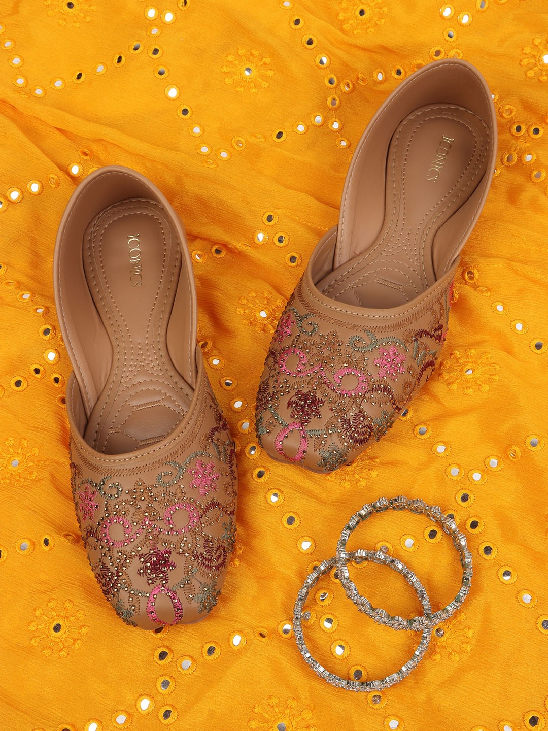 

ICONICS Women Brown Ethnic Mojaris Flats