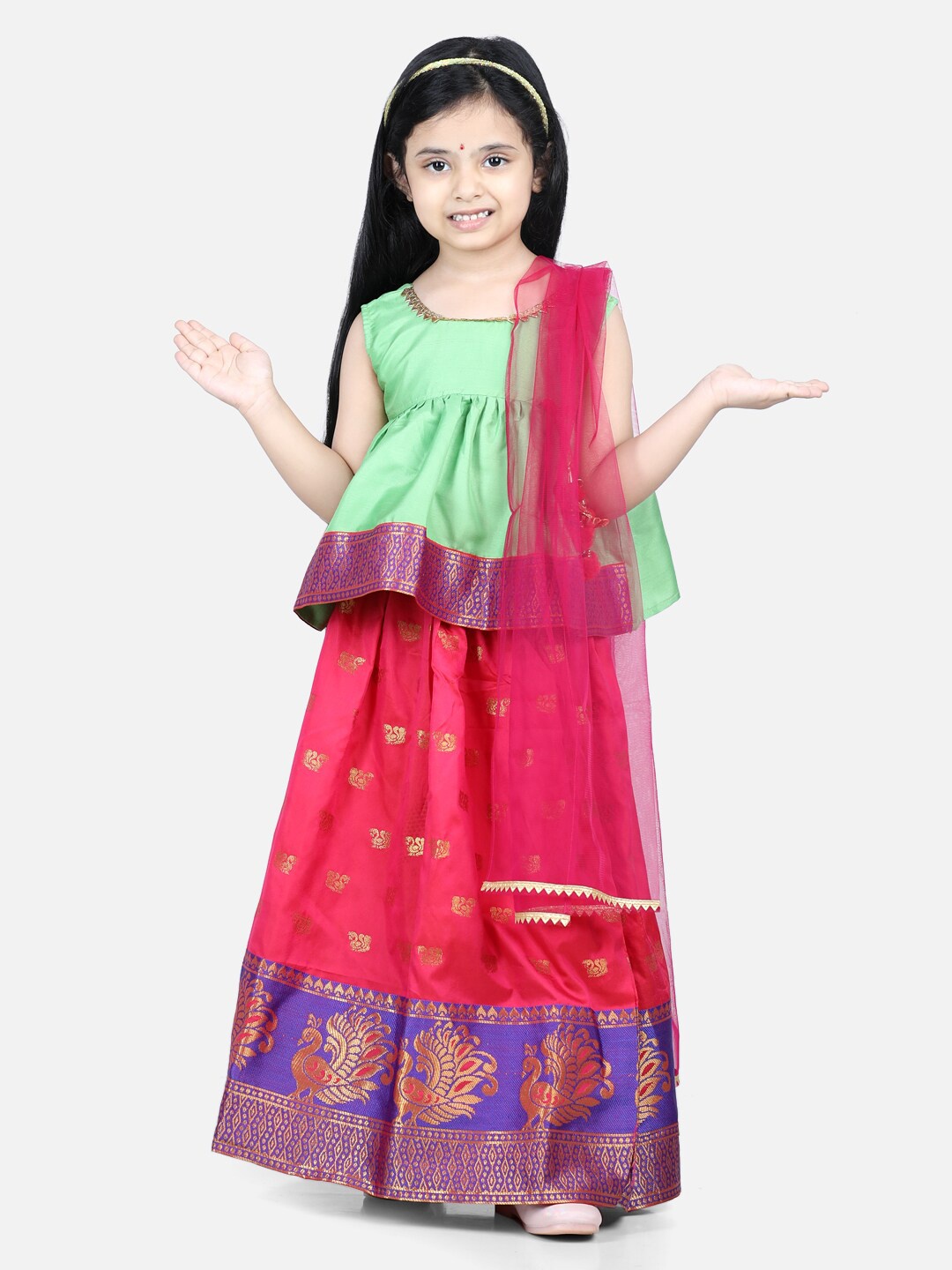 

BownBee Girls Green & Red Ready to Wear Jacquard Lehenga & Blouse With Dupatta