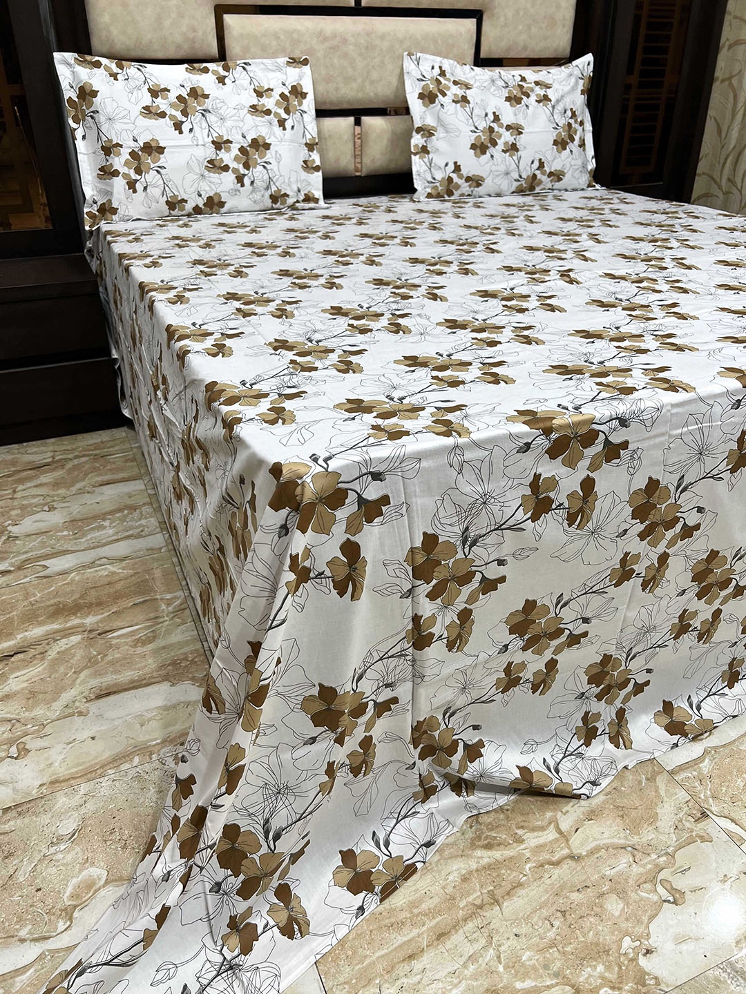 

Pure Decor Unisex Brown Bedsheets