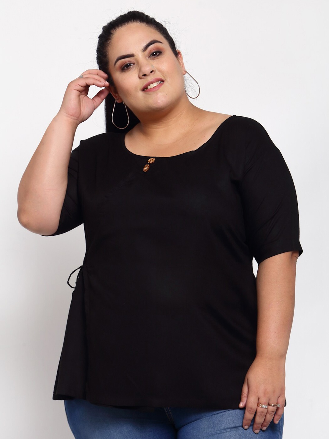 

FAZZN Black Keyhole Neck Top