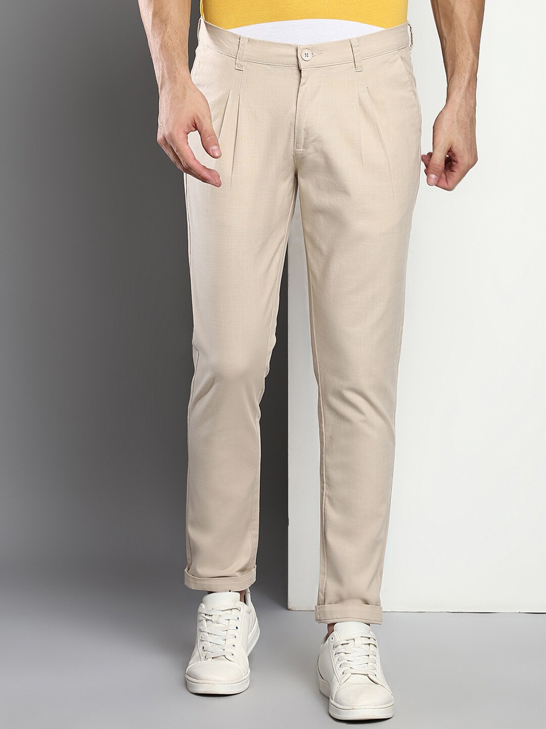 

Dennis Lingo Men Beige Tapered Fit Pleated Chinos Trousers