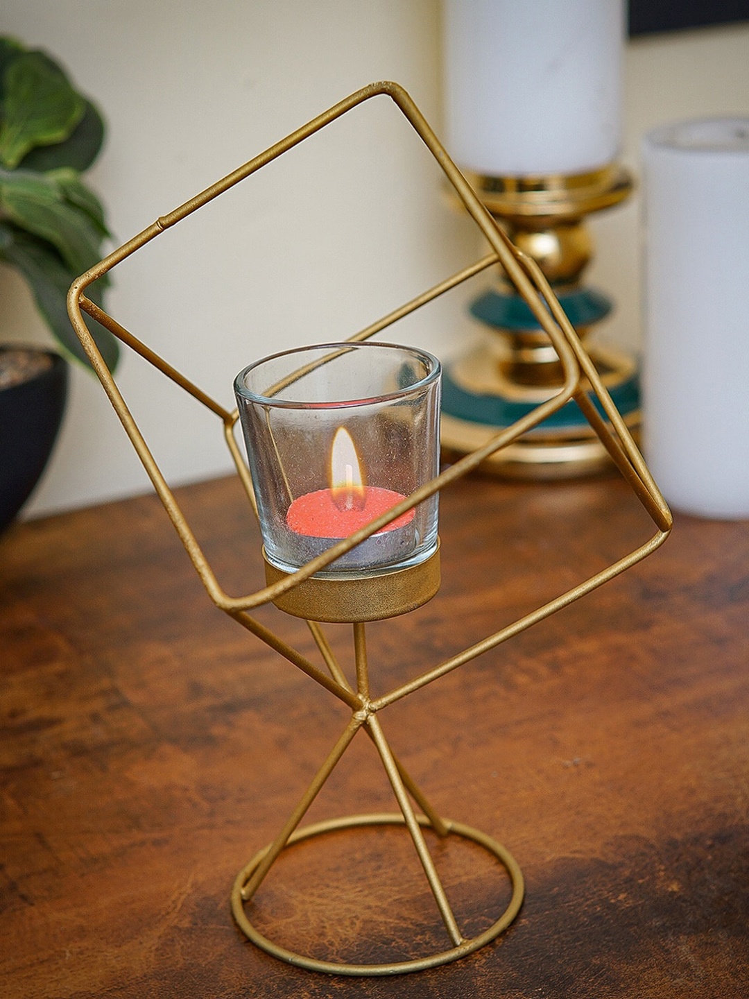 

StatueStudio Gold-Toned Solid Tea-Light Candle Holder