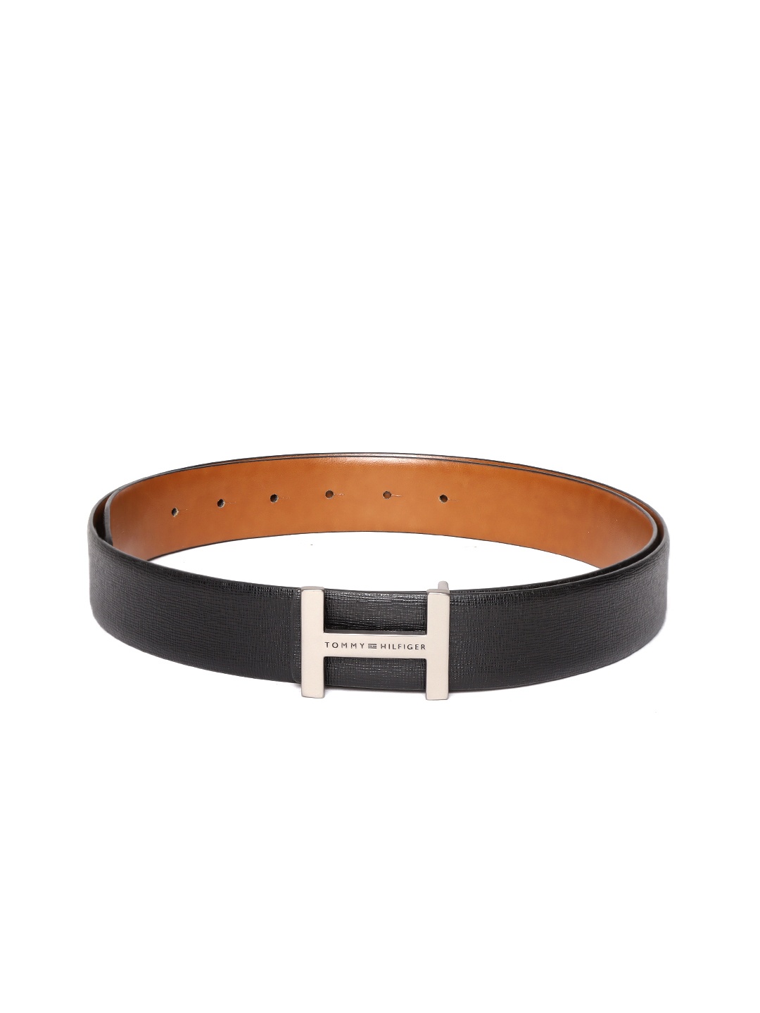 

Tommy Hilfiger Men Black Textured Leather Belt