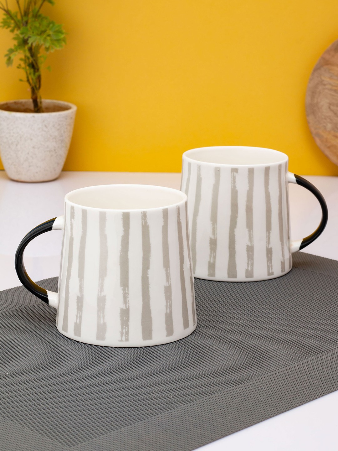 

JCPL White & Black Printed Ceramic Glossy Mugs Set of Cups and Mugs