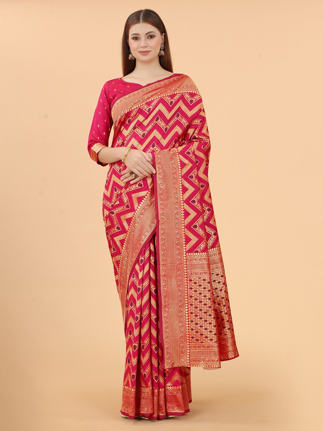 

INDI AVTAAR Red & Gold-Toned Woven Design Zari Silk Cotton Banarasi Saree
