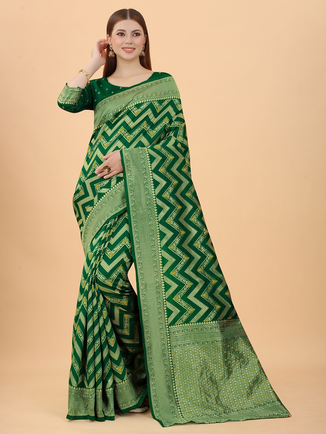 

INDI AVTAAR Green & Gold-Toned Woven Design Zari Silk Cotton Banarasi Saree