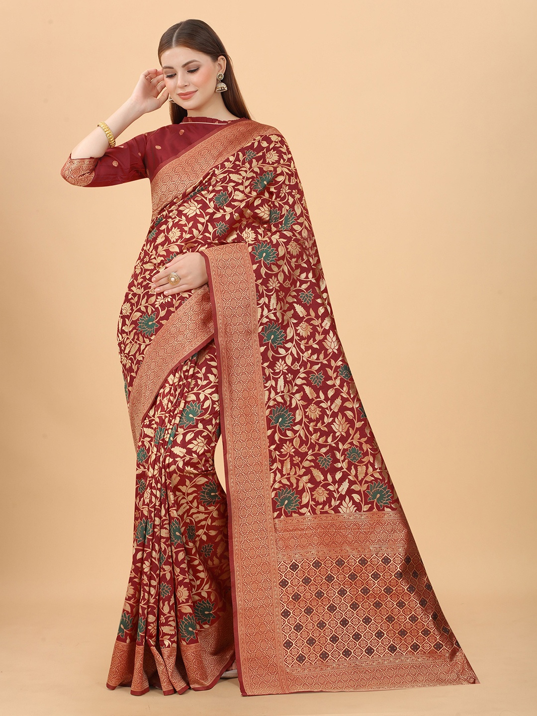 

INDI AVTAAR Maroon & Gold-Toned Woven Design Zari Silk Cotton Banarasi Saree